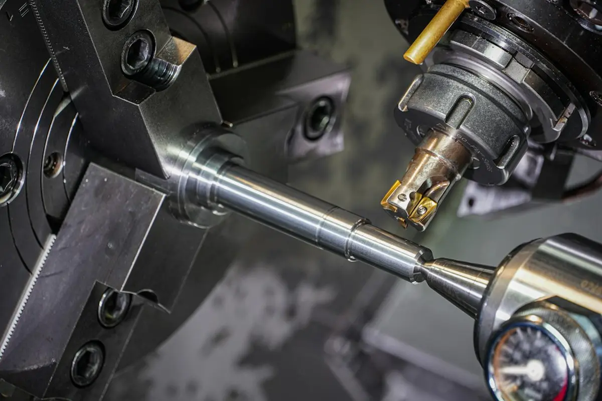 How to Use an Edge Finder on a Mill